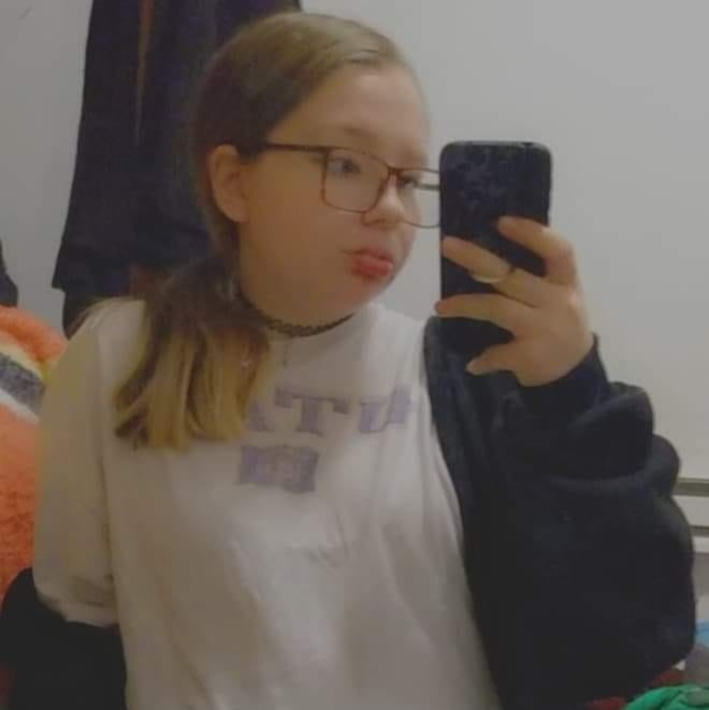 Meet your Posher, Elisha